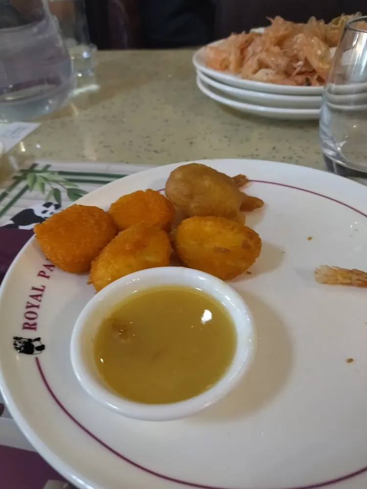 Beignets de St Jacques Et Beignets de Pinces de Crabe